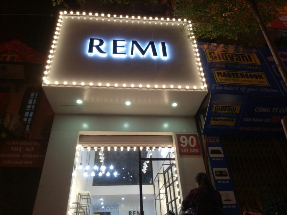 c490c3a8n-ge1baafn-vie1bb81n-bie1bb83n-que1baa3ng-cc3a1o-2 đèn tròn gắn viền