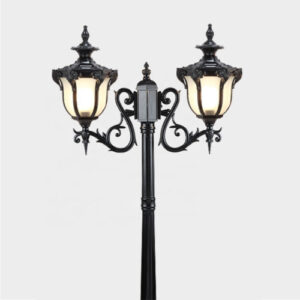 cot den trang tri san vuon