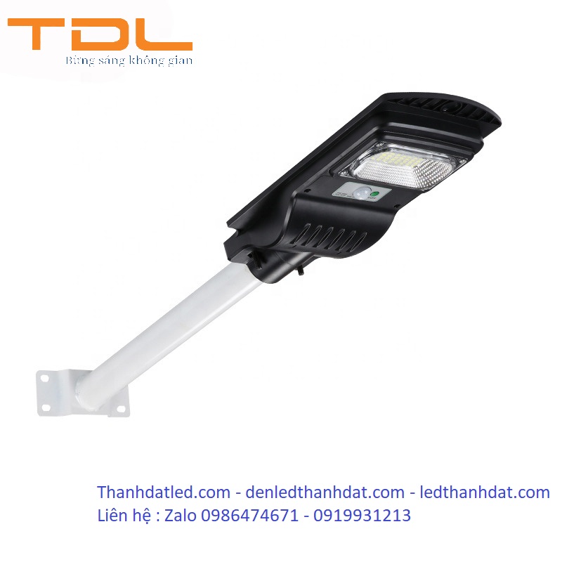 den-duong-chieu-sang-lien-the-30w-2 đèn đường năng lượng mặt trời liền thể 30w