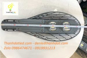den duong led 100W luoi