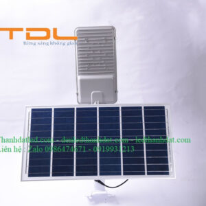 Đèn đường năng lượng mặt trời 100w bàn chải 6 den duong nang luong