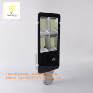 Đèn đường năng lượng 200w bàn chải 3 den duong nang luong mat troi 200w ban chai