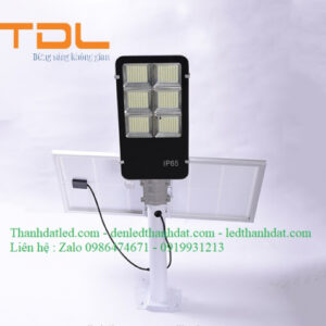 Đèn đường năng lượng mặt trời 300w bàn chải 2 den duong nang luong mat troi ban chai 300w