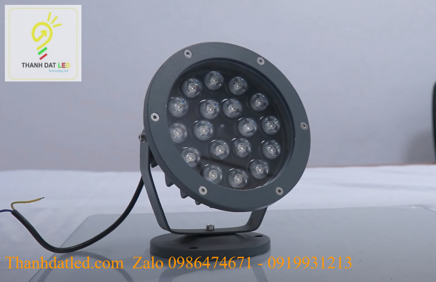 den-led-chieu-cay-18w_1 đèn led chiếu cây 18w