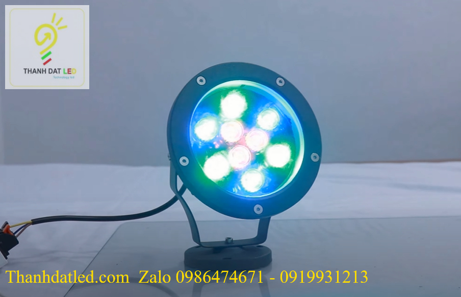 den-led-chieu-cay-9w_1 Đèn led chiếu cây rọi cây 9w cao cấp