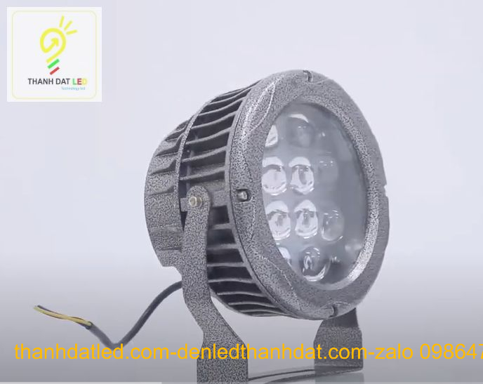 den-led-roi-cot-27w đèn led rọi cột 27w tòa nhà
