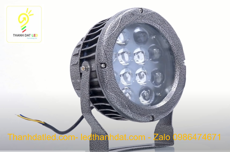 den-led-roi-cot-36w đèn led rọi cột 36w tòa nhà