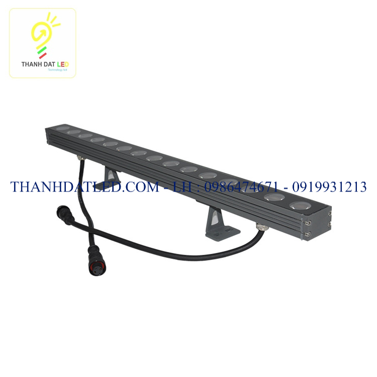 den-led-thanh-hat-tuong-6w-washer-tran-tri-toa-nha-1 đèn led hắt tòa nhà 6w