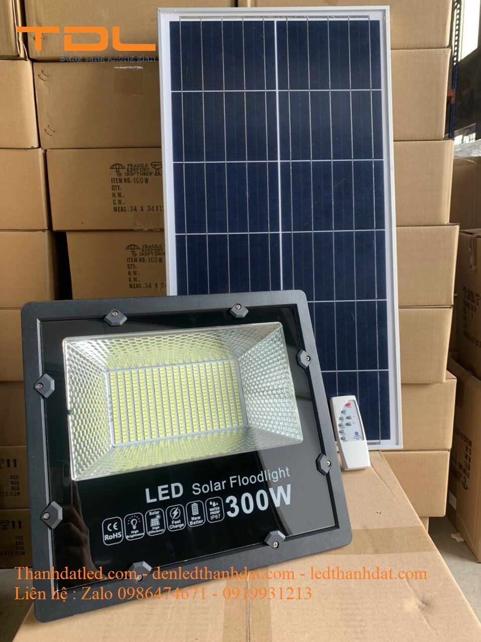 đèn pha năng lượng mặt trời 300w