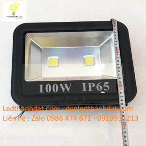 den pha led 100w chieu rong