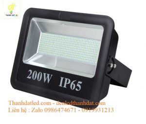 den pha led 200w ngoai troi ip65 1