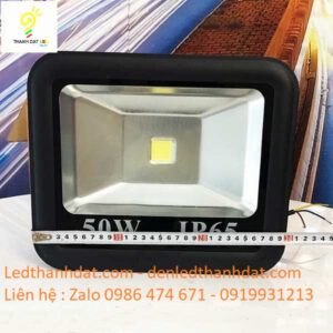 den pha led ngoai troi 50w 2