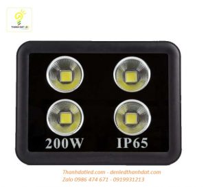 den pha led san bong 200w