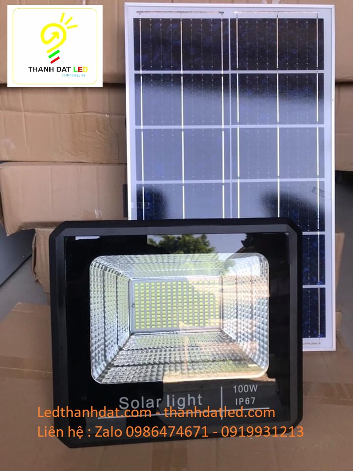 den-pha-nang-luong-mat-troi-100w-10 Đèn pha năng lượng mặt trời 100w