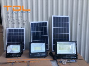 den pha nang luong mat troi 100w 15