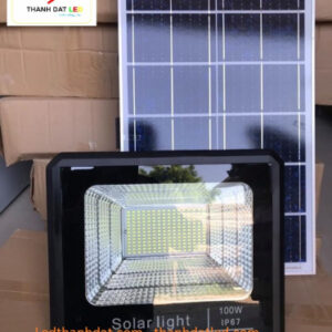 Đèn pha led năng lượng mặt trời 100w 1 den pha nang luong mat troi 100w 9