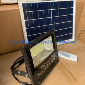 den pha nang luong mat troi 75w trong nha