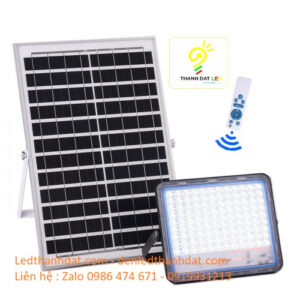 Đèn pha năng lượng mặt trời cao cấp 100w nhôm đúc 1 den pha nang luong mat troi cao cap 100w nhom duc 1