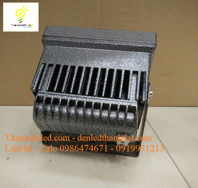 Đèn led rọi 24w hắt tòa nhà