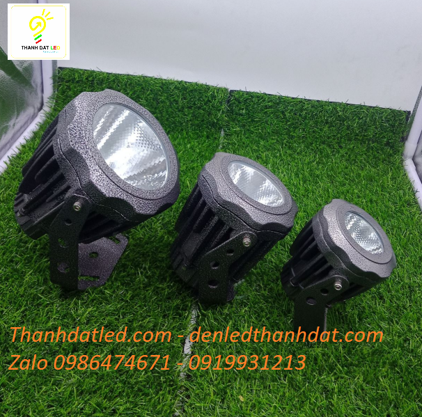 den-roi-cot-ngoai-troi đèn rọi trang trí