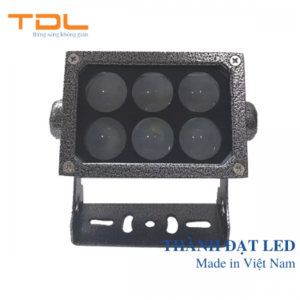 Đèn hắt tòa nhà 18w 24w 36w vuông 1 den roi cot vuong 18w 2 3