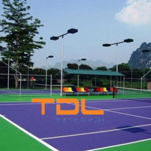 chieu cao cot den cho san tennis