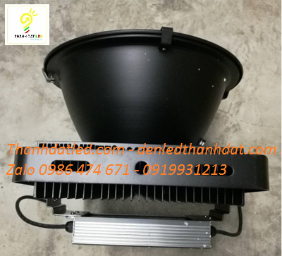 den-cau-thap-500w-1 đèn pha rọi 500w