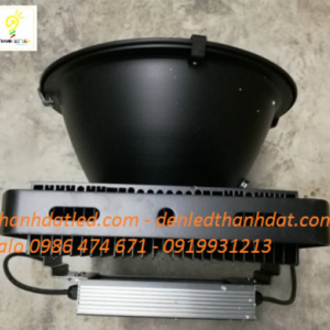 Đèn cẩu tháp 600w rọi 2 den cau thap 600w roi