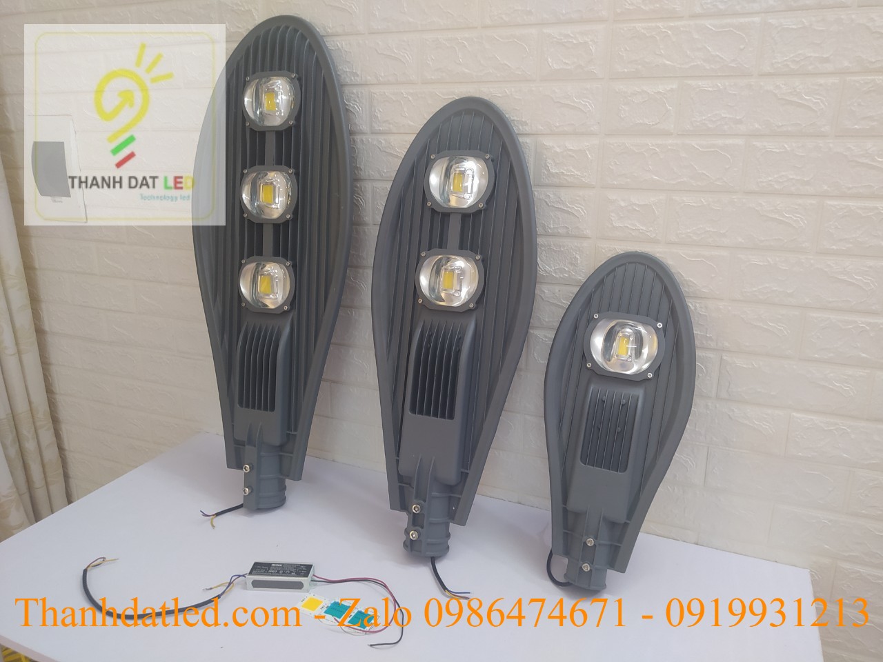den-duong-led-la-30w-50w-100w-150w-3 đèn đường 100w OEM Philips