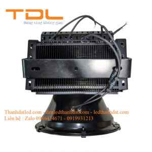 Đèn pha led 1000w cầu cảng 7 den led 1000w
