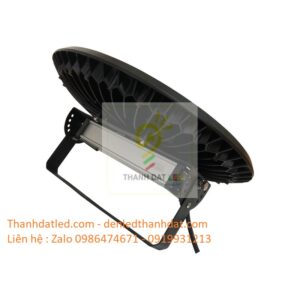 den led nha xuong ufo 200w philips 2
