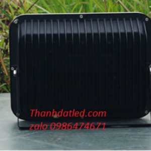 Đèn led pha 100w ngoài trời 2 den led pha 100w