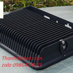 Đèn led pha 300w ngoài trời 2 den led pha 300w