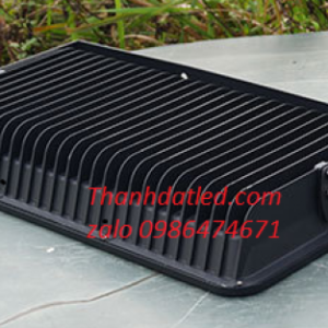 Đèn led pha 400w ngoài trời 2 den led pha 400w