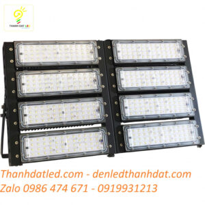 Đèn led sân tennis 400w 3 den led san tennis 1