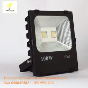 den pha led 100w ip66 ngoai troi 1