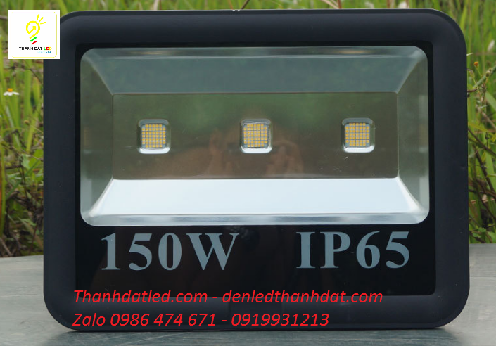 đèn led pha 150w ngoài trời