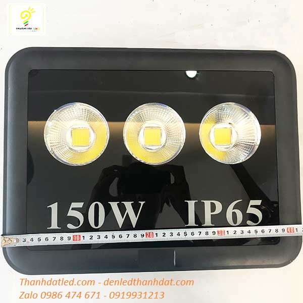 den-pha-led-150w-ngoai-troi-5 Đèn pha led 150w ip65