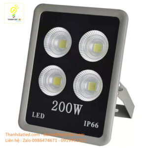 Đèn pha led 200w ip66 rọi xa 2 den pha led 200wip66