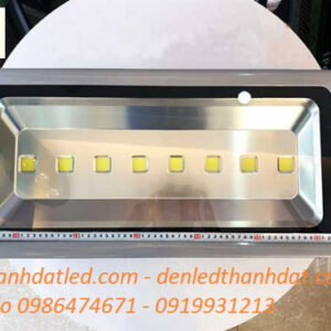 ĐÈN PHA LED 400W XÁM 3 đèn led cho sân tennis 400w
