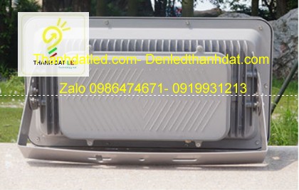 mặt sau đèn pha led 500w ngoài trời xám