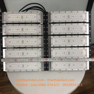 Đèn led pha 500w module smd Done 2 den pha led 500w philips module 3