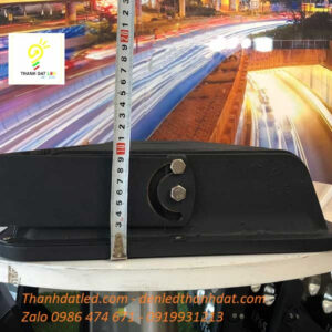 den pha led 500w san bong roi