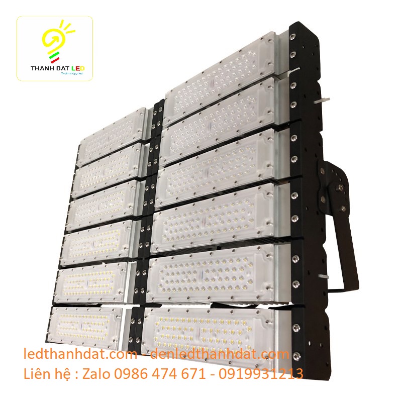 den-pha-led-600w-philips-module-cao-cap-3 Đèn led pha module 50w 100w 150w 200w 250w 300w 400w 500w 600w