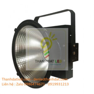 Đèn pha led cẩu tháp 200w 1 den pha led cau cang 200w philips 1