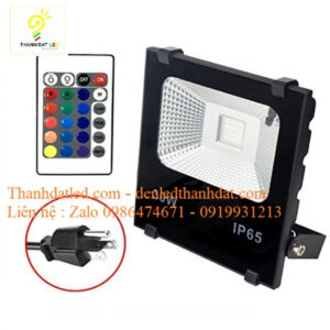 Đèn pha led 10w đổi màu 4 den pha led doi mau 30w trang tri 2