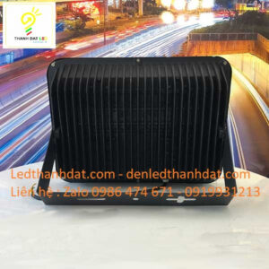 Đèn pha led ngoài trời 150w chiếu rộng 4 den pha led ngoai troi 300w 3