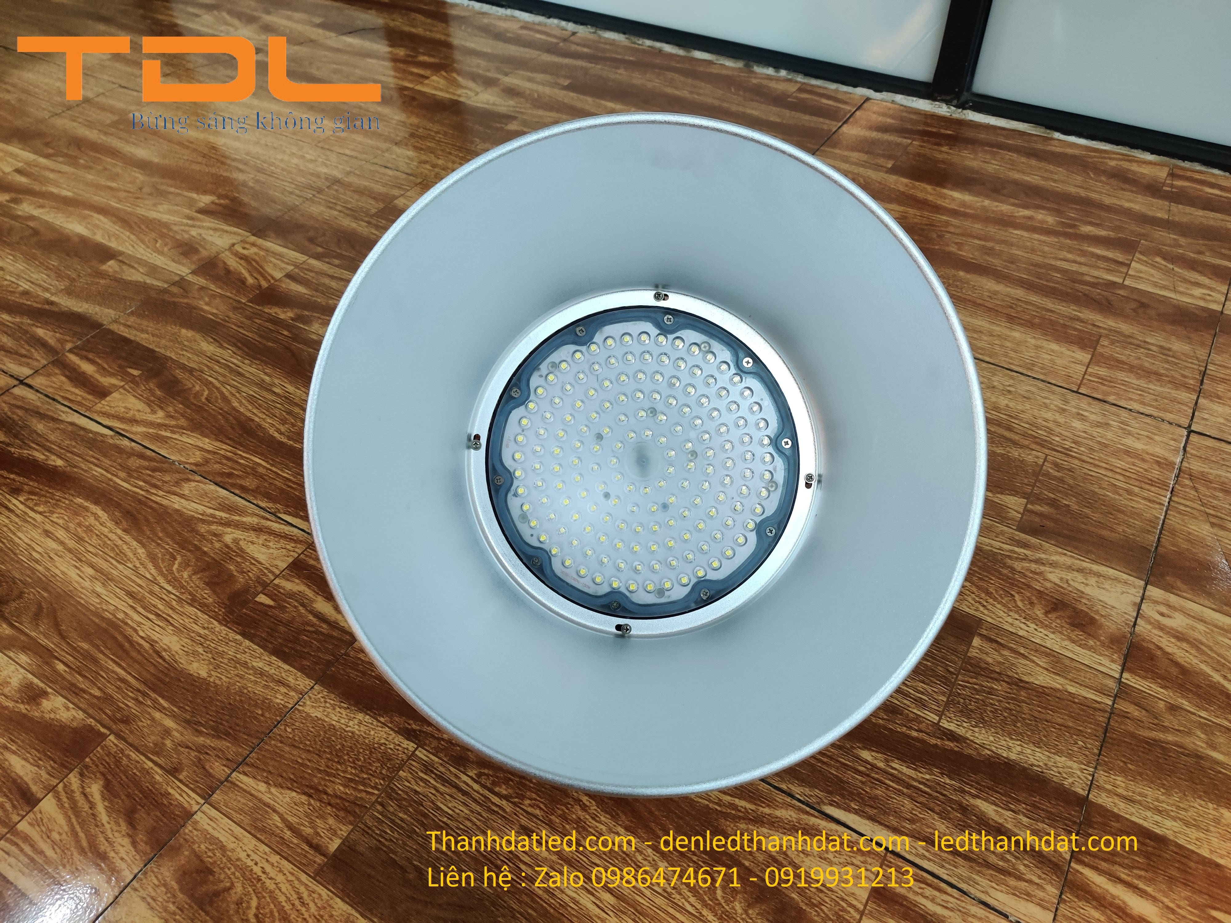 đèn led chiếu sáng nhà xưởng 150w highbay