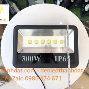 Đèn pha led ngoài trời 300w chiếu rộng 4 den pha ngoai troi 300w chieu rong