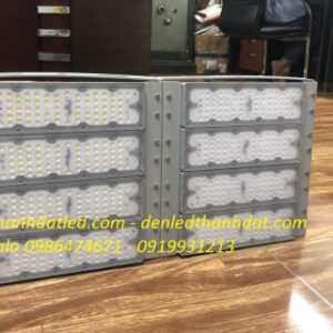 Đèn pha led Philips 400w 1 den pha philips 400w 1